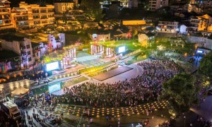 湖南首届海峡两岸青年歌会在洪江古商城举办